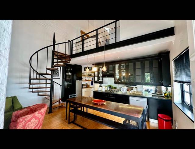 2 BEDROOM PROPERTY TO RENT IN SEA POINT